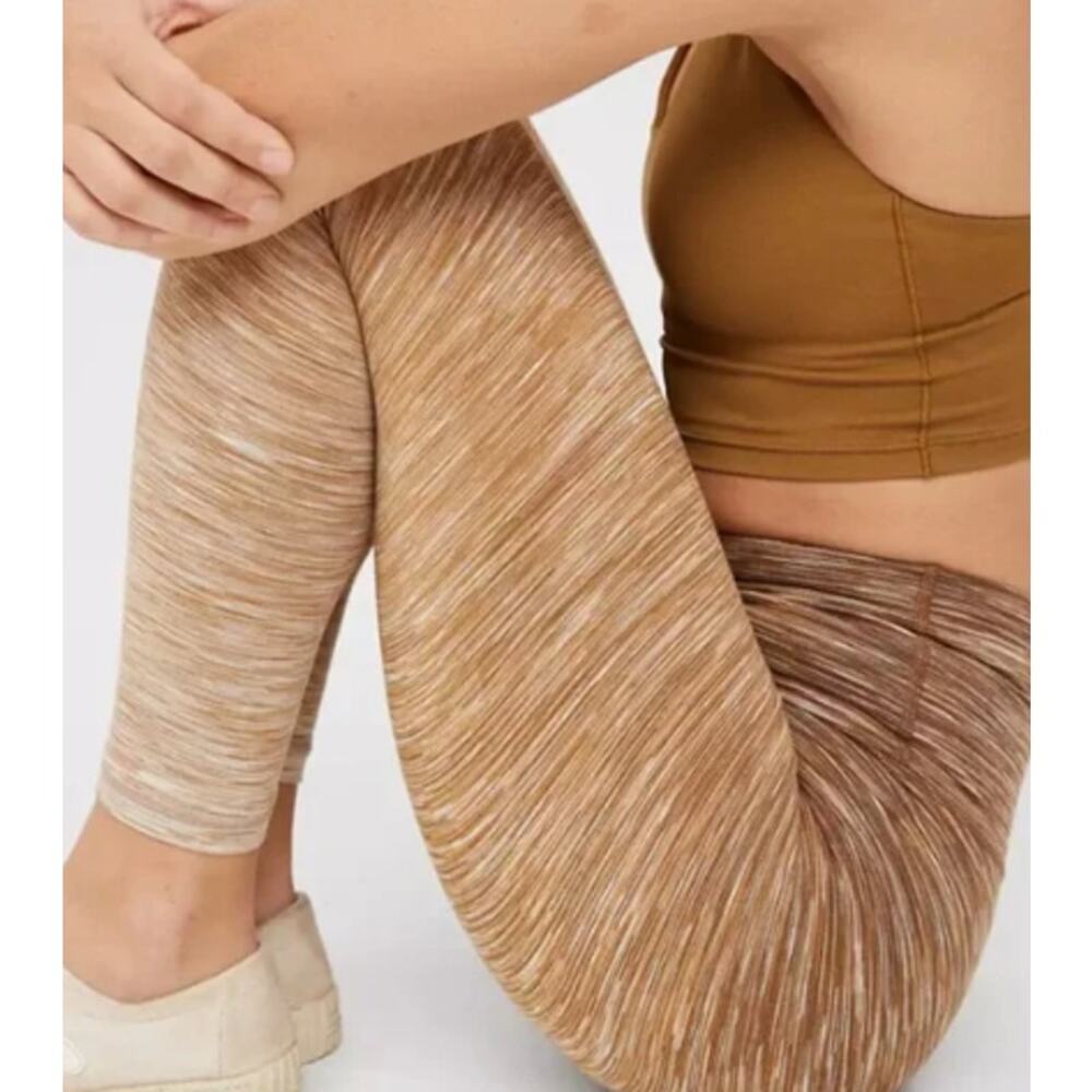Offline by Aerie Women's Ombre Heather Gold The Hugger Leggings - XS Short